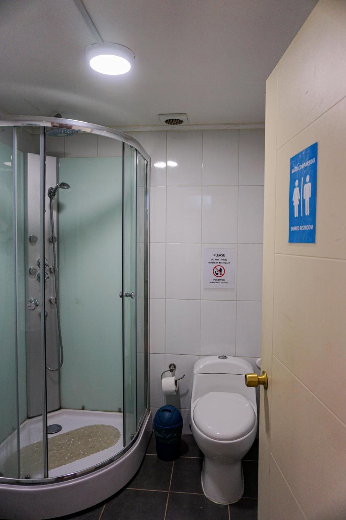 Hostal Reymer Patagonia ปวยร์โตนาตาเลส ภายนอก รูปภาพ